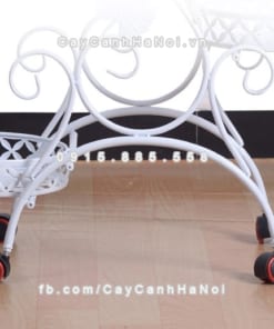 Kệ sắt kiểu dáng mềm mại với bánh xe 2 Kệ sắt kiểu dáng mềm mại